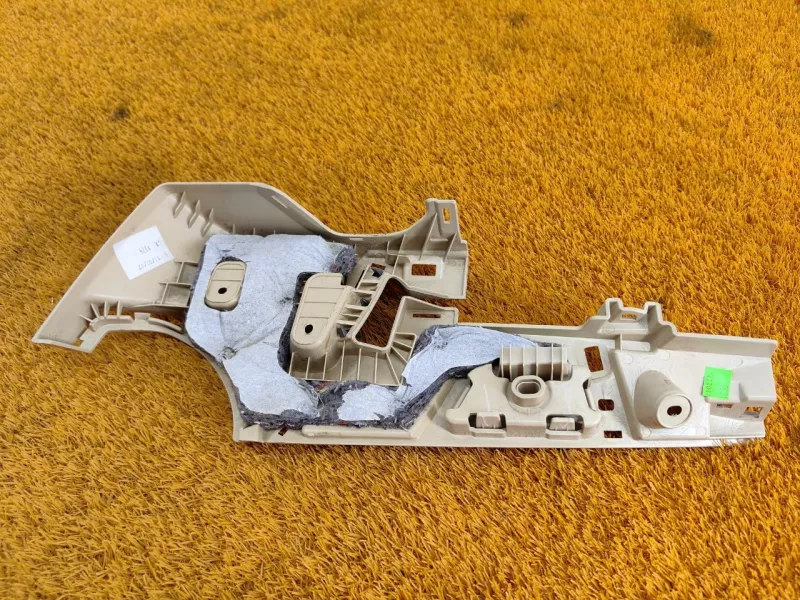 Обшивка багажника