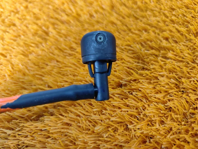 Форсунка стеклоомывателя