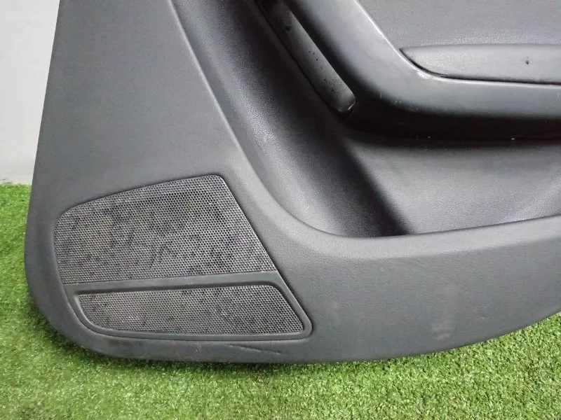 Обшивка двери Audi A4 2012 8K0867304G B8, задняя правая