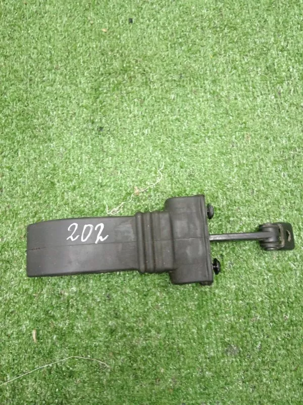 Ограничитель двери