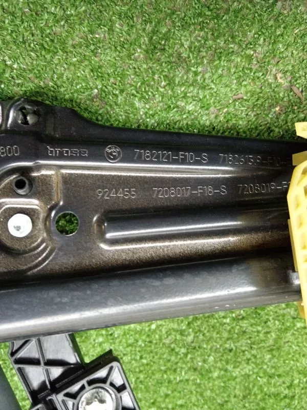 Стеклоподъемник BMW 5-Series 2010 51357182613 F10/F11, задний левый