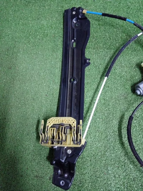 Стеклоподъемник BMW 5-Series 2010 51337182131 F10, передний левый