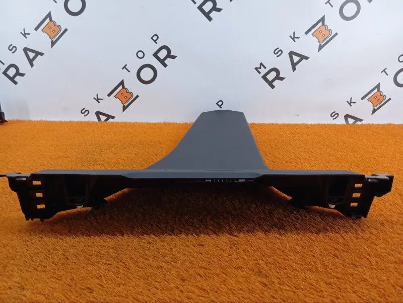 Обшивка центральной стойки