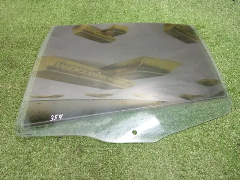 Стекло двери BMW 5-Series 1998 51348189257 E39, заднее левое