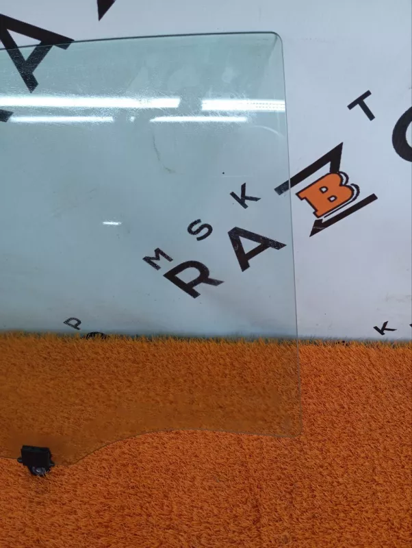 Стекло двери