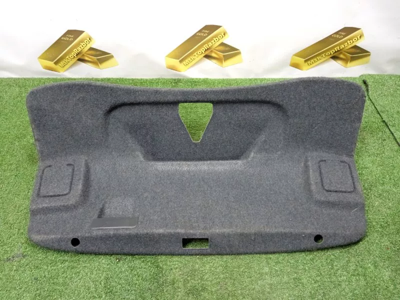 Обшивка крышки багажника