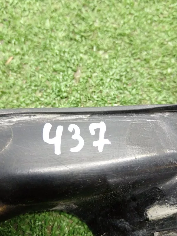 Уголок двери