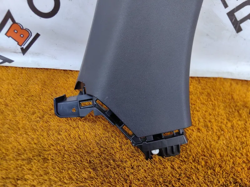 Накладка на стойку кузова