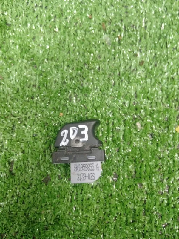 Кнопка стеклоподъемника