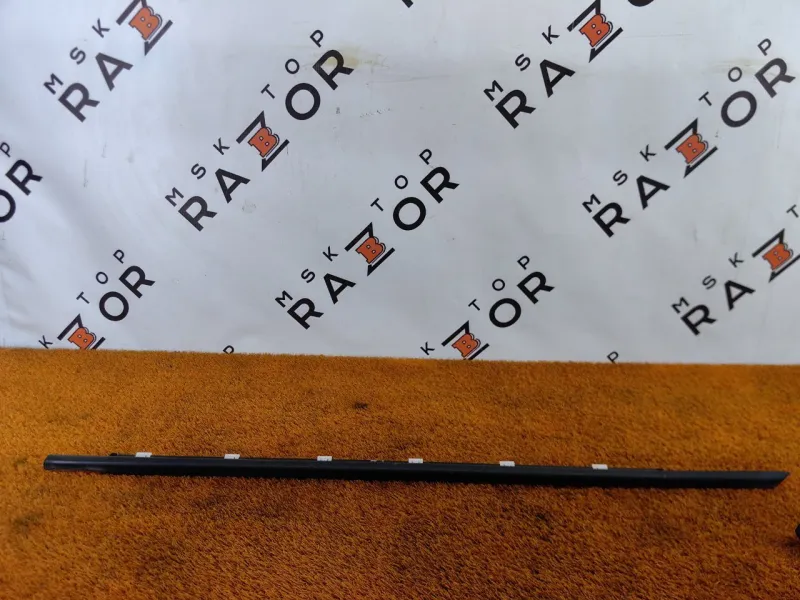 Молдинг стекла