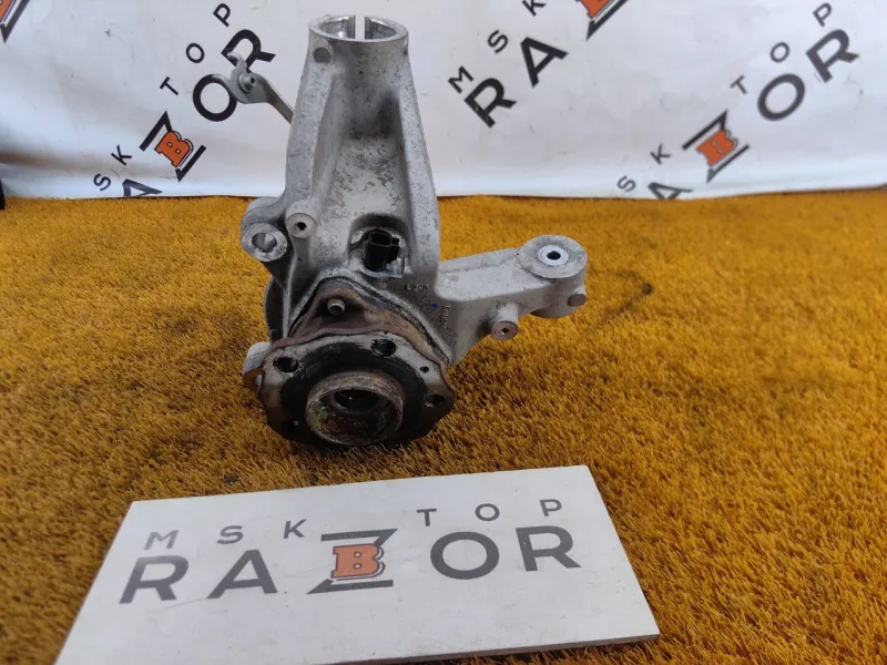 Кулак поворотный