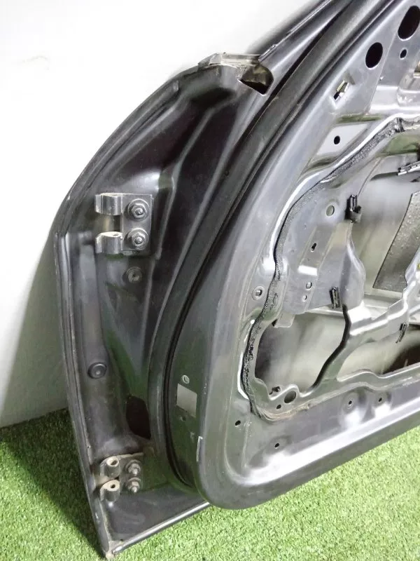 Дверь BMW 3-Series 2005 41007203644 E90, передняя правая