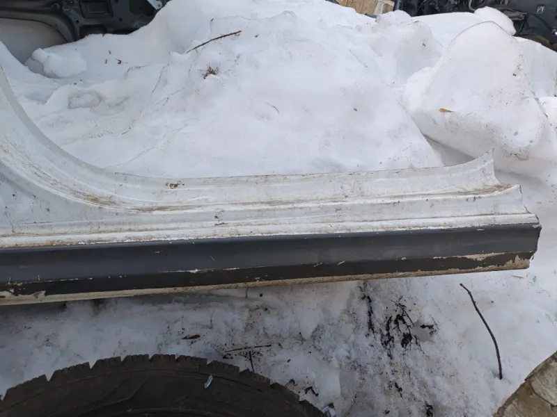 Порог с центральной стойкой