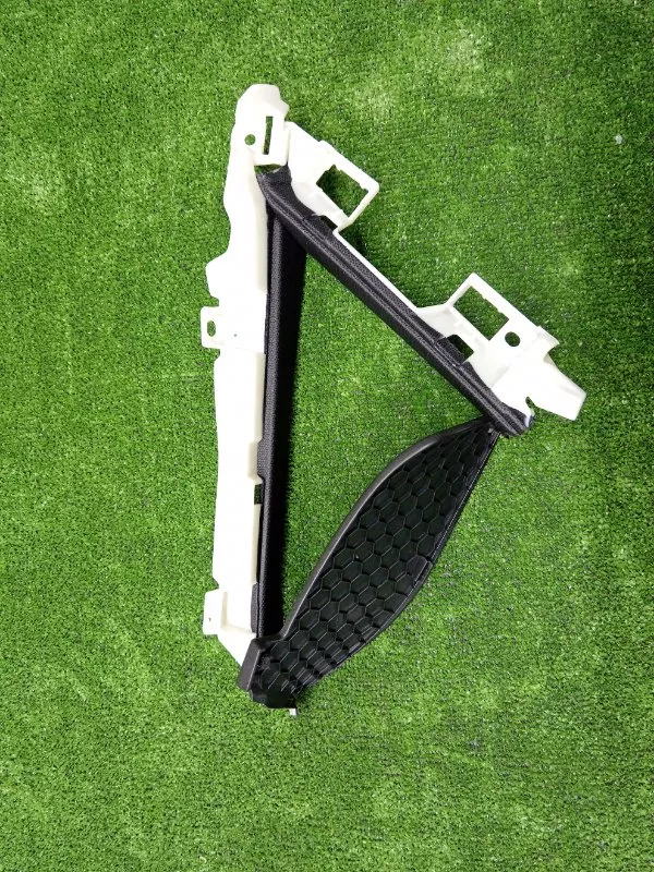 Накладка на стойку кузова