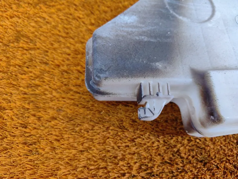 Бачок омывателя