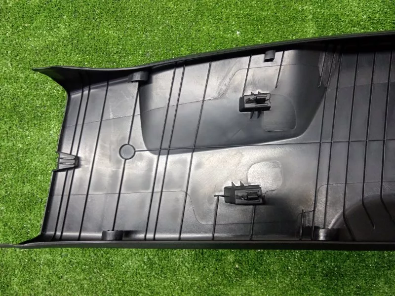 Накладка на стойку кузова