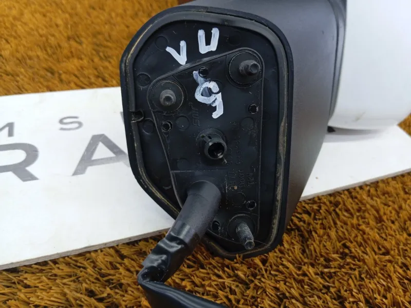 Зеркало боковое