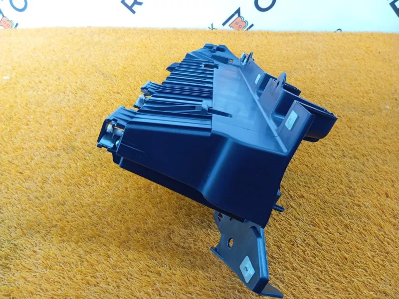 Обшивка багажника