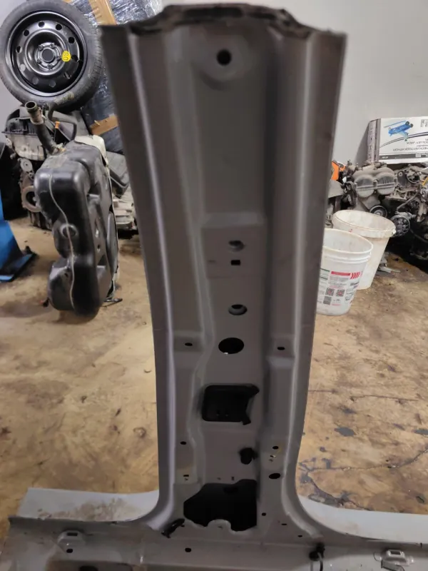 Порог с центральной стойкой