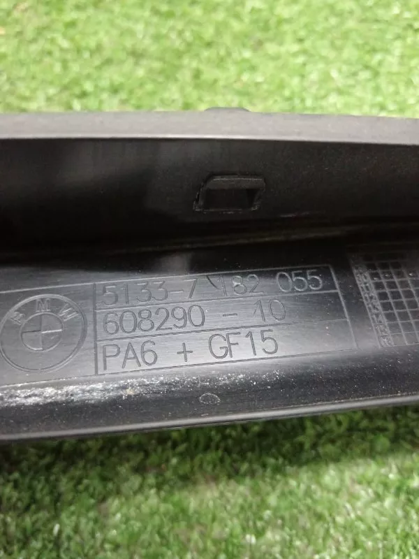 Накладка рамки двери BMW 5-Series 2010 51357182055 F10/F11, задняя левая