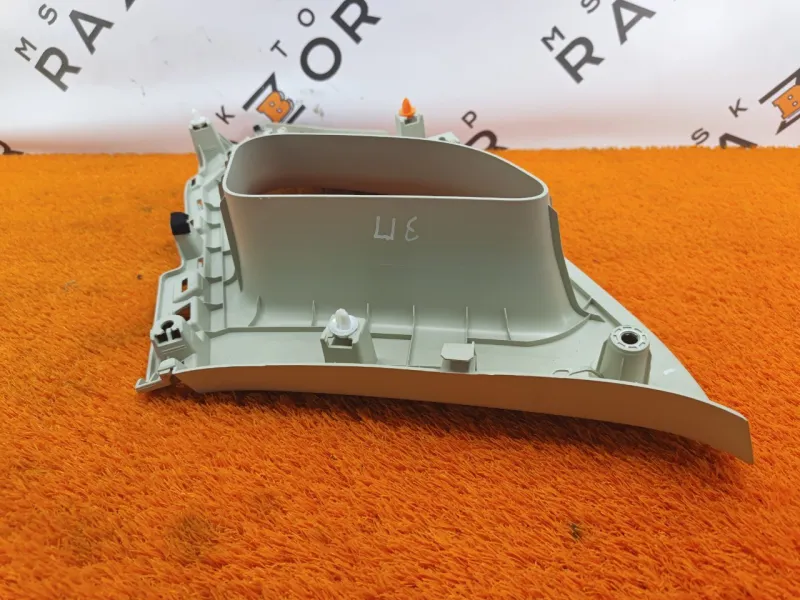 Обшивка стойки