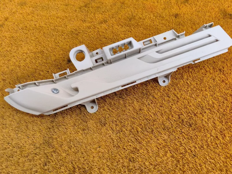 Обшивка багажника