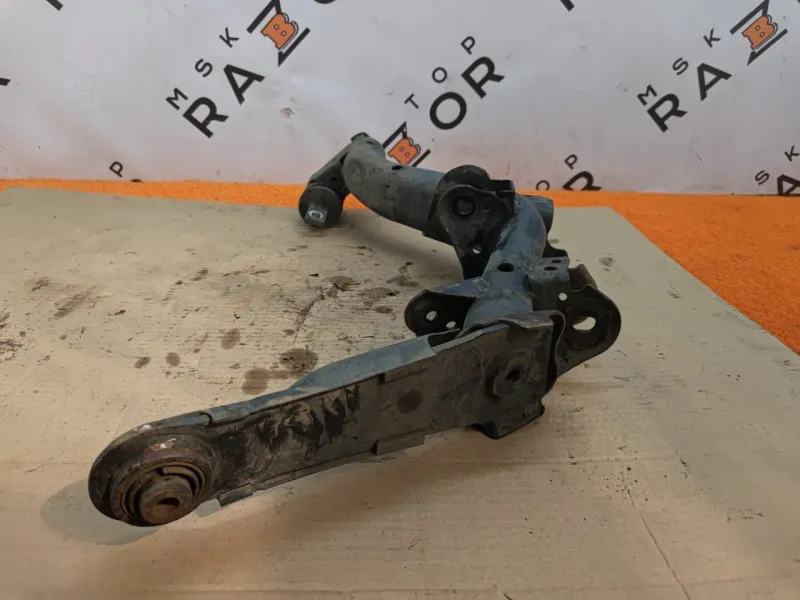 Рычаг подвески