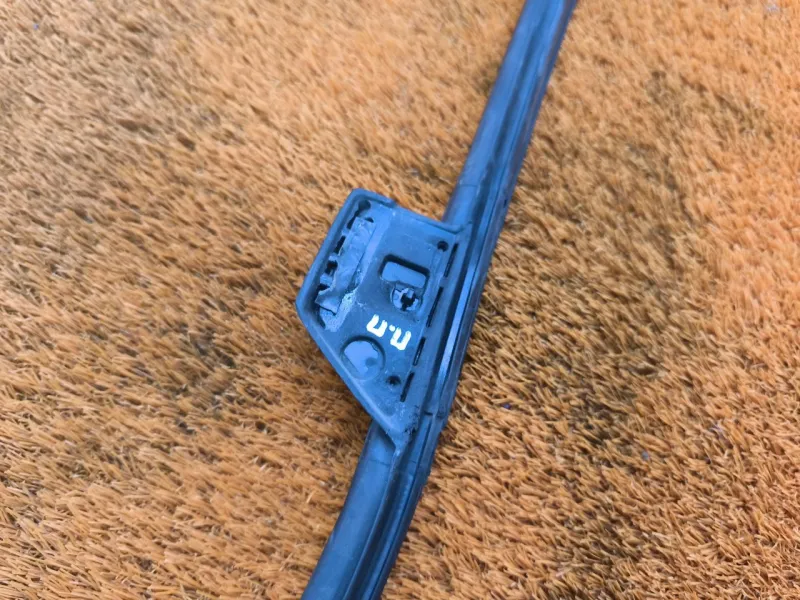 Уплотнитель двери