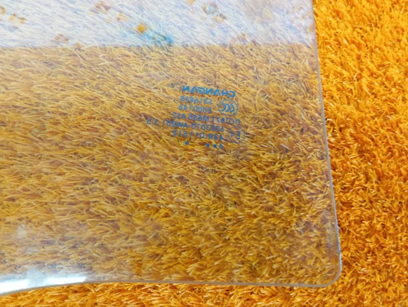 Стекло двери