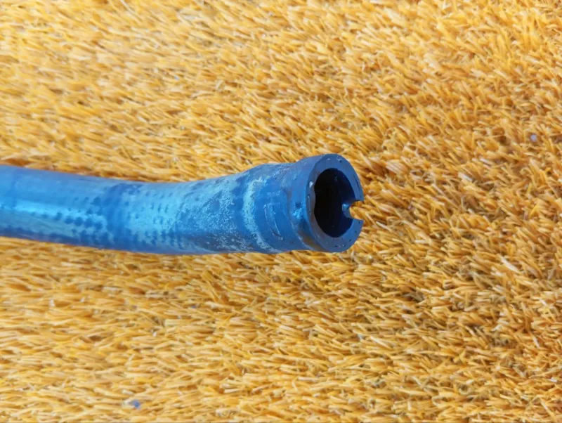 Патрубок радиатора