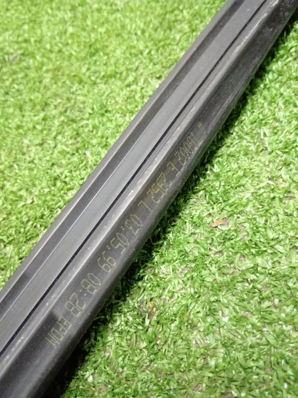 Уплотнитель стекла двери