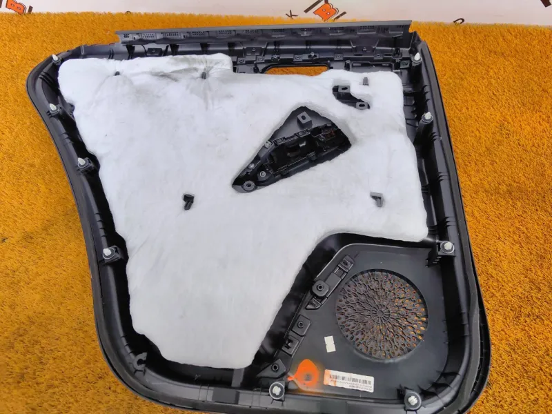 Обшивка двери