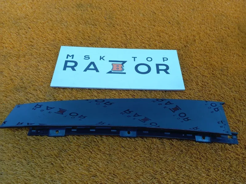 Молдинг двери