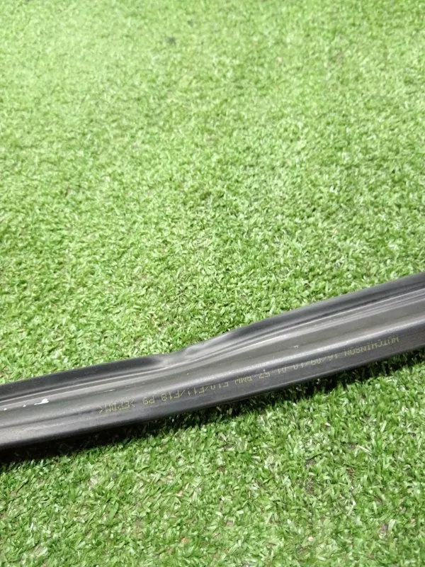 Уплотнитель стекла двери