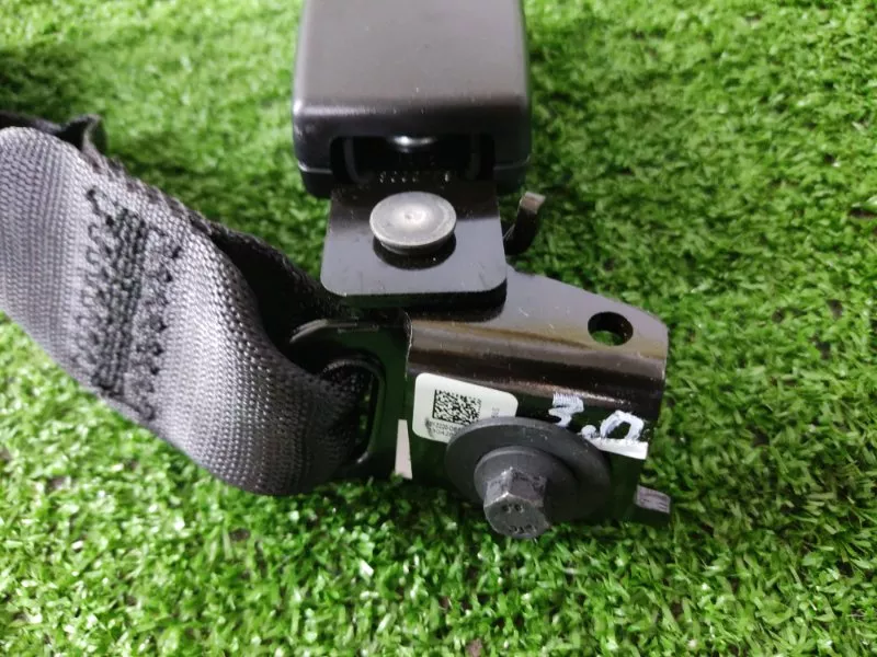 Ответная часть ремня безопасности