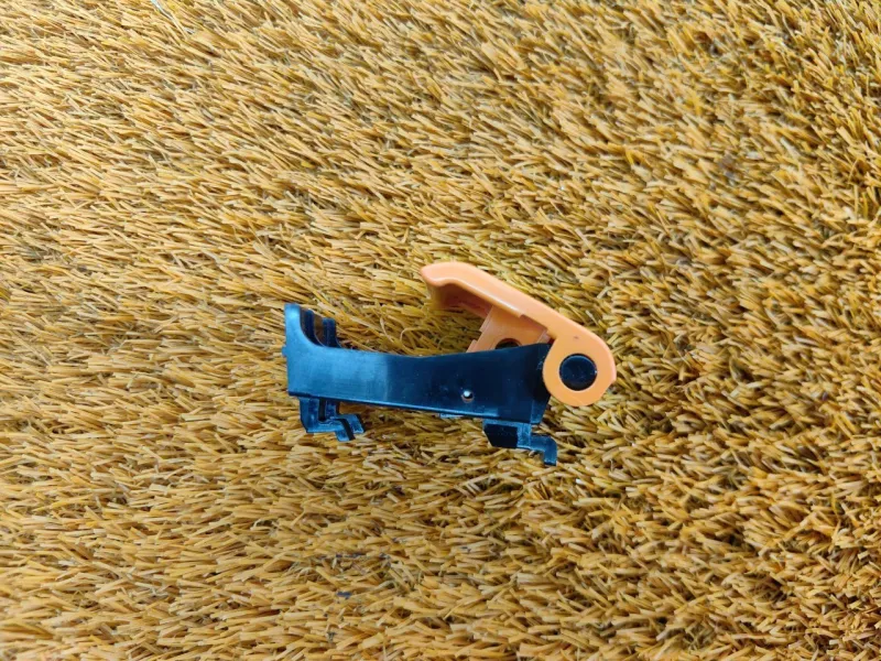 Ручка открывания капота