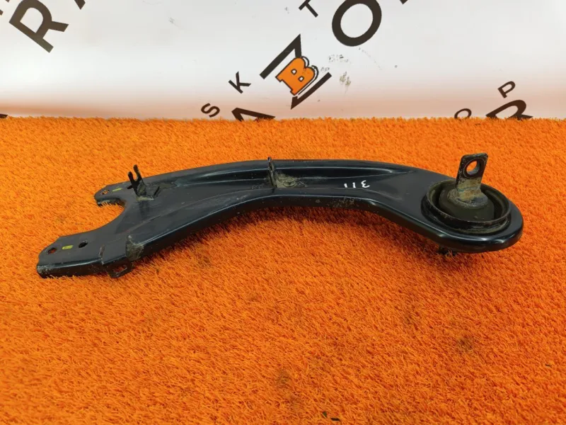 Рычаг подвески