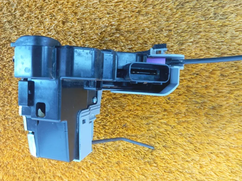 Замок двери