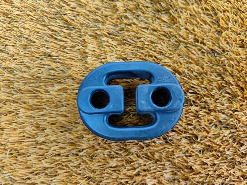 Крепление глушителя