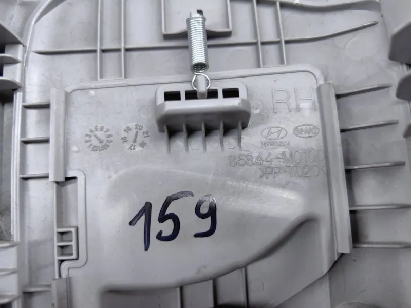 Обшивка центральной стойки