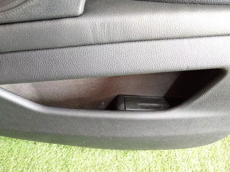 Обшивка двери BMW 5-Series 2011 51427273279 F10, задняя левая