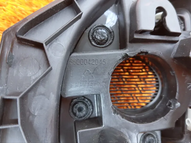 Уголок двери