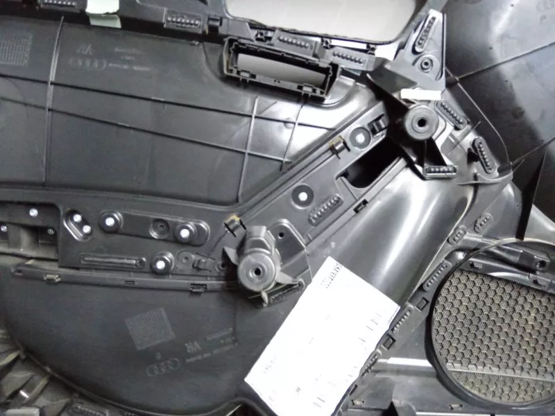 Обшивка двери Audi A5 2010 8T8867304EWFA 8T, передняя правая