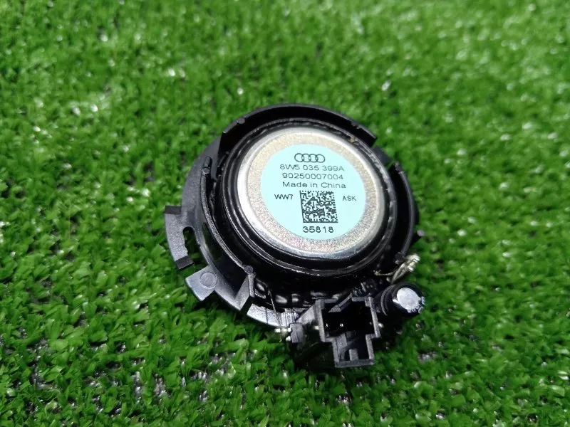 Динамик высокочастотный Audi A5 2019 8W5035399A 2 CYR, задний правый