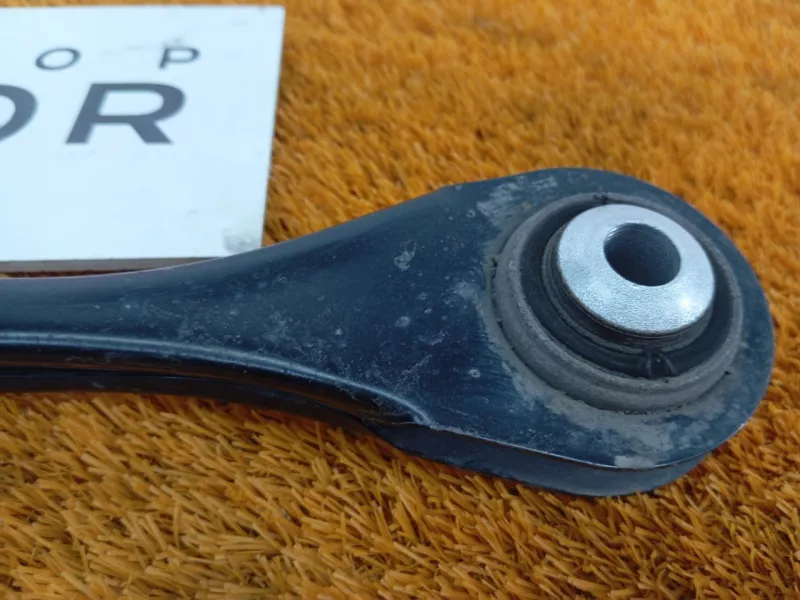 Рычаг подвески