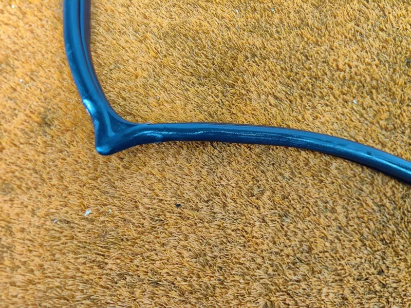 Уплотнитель проема двери