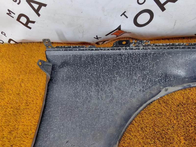 Крыло Audi A4 2017 8W0821105A B9, переднее левое