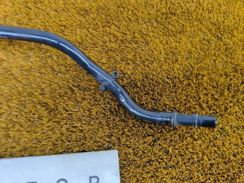 Трубка топливная