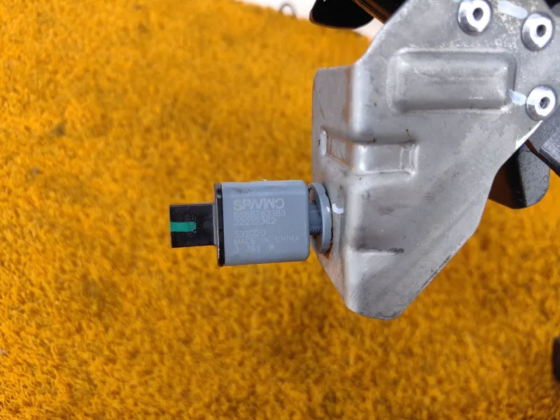 Педаль тормоза