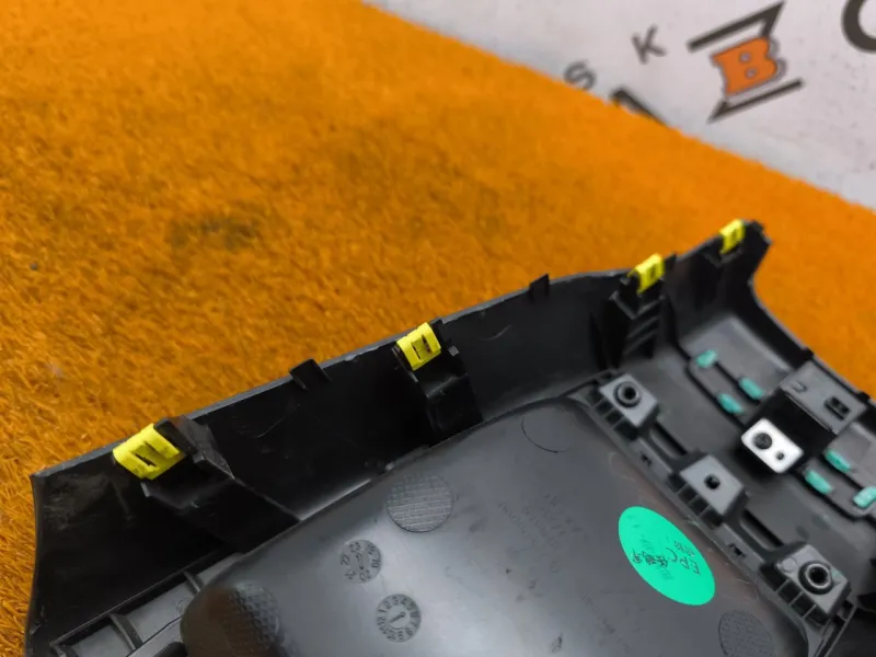 Накладка центральной консоли